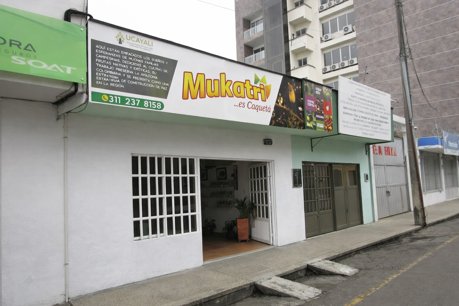 Fachada del local comercial Mukatri en Caquetá
